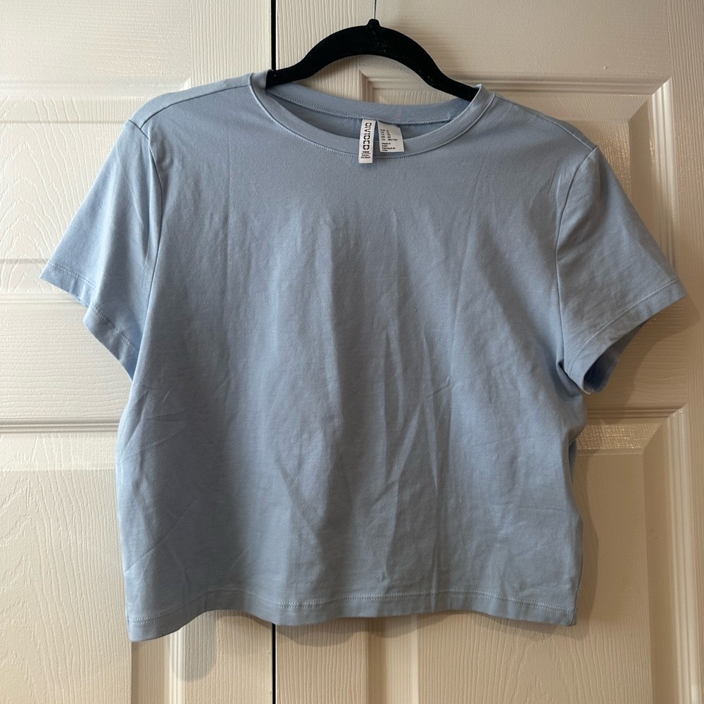 Baby blue H&M tee never worn!